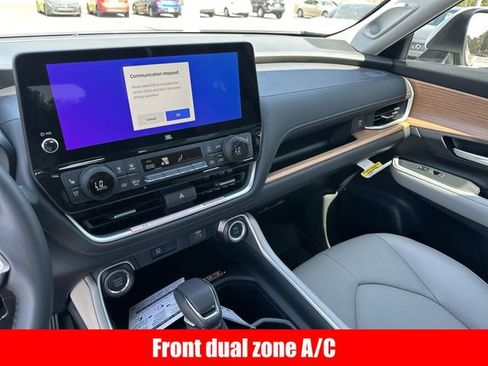 New 2026 Toyota Grand Highlander Limited image 13