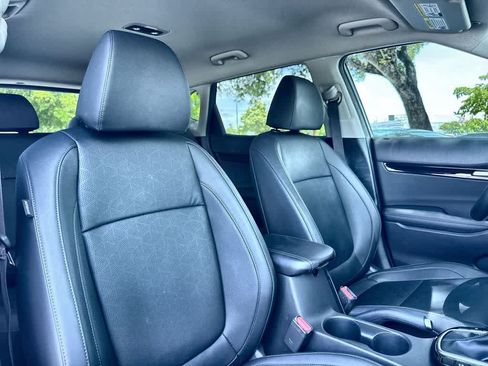 Certified 2024 Kia Seltos EX FWD image 27