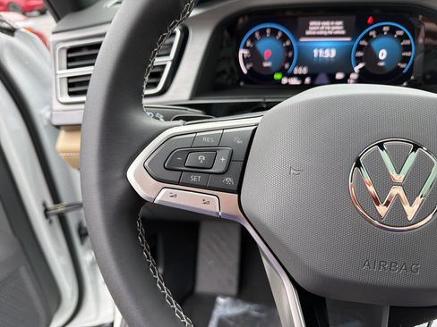 New 2026 Volkswagen Atlas Cross Sport SE AWD/4WD image 16