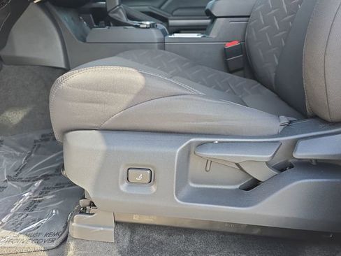 Used 2025 Toyota Tacoma SR5 image 28