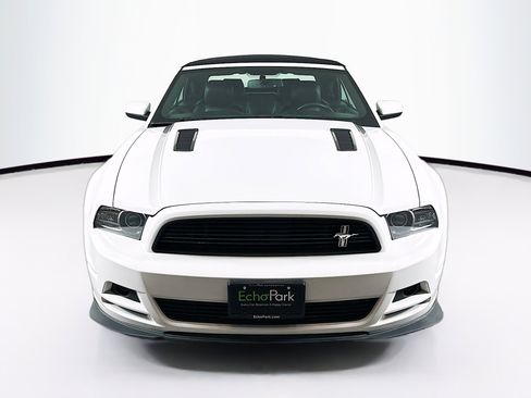 Used 2014 Ford Mustang GT Premium w/ Equipment Group 402A RWD image 2