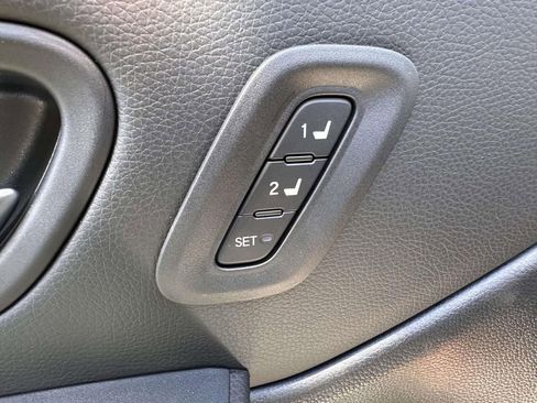 Certified 2025 Honda Pilot TrailSport image 10