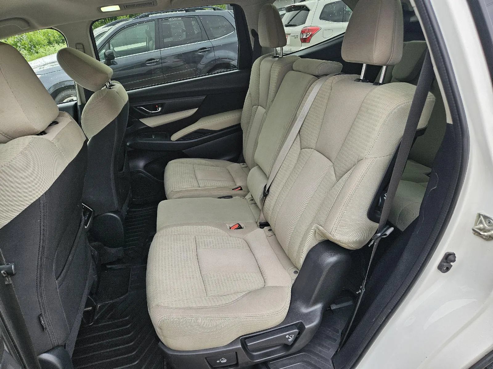Used 2019 Subaru Ascent Premium AWD/4WD image 16
