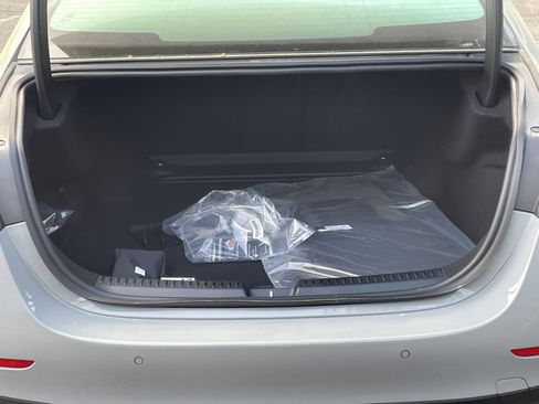 New 2026 Mercedes-Benz E 350 Sedan image 9