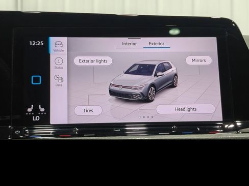 Used 2022 Volkswagen GTI SE FWD image 51