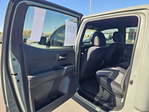 Used 2023 Toyota Tacoma TRD Off-Road w/ Black Out Package (TMS) AWD/4WD image 16