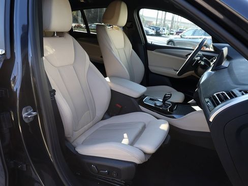 Used 2025 BMW X4 xDrive30i image 22