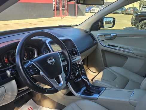 Used 2015 Volvo XC60 T5 Platinum image 25