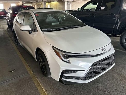 Used 2024 Toyota Corolla SE image 1