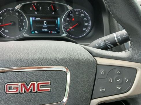Used 2019 GMC Acadia SLT FWD image 4
