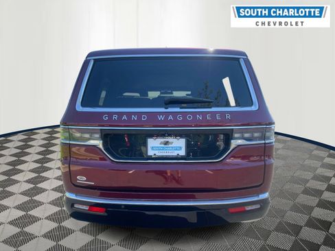 Used 2023 Jeep Grand Wagoneer 4WD w/ Flexible Seating Group image 5