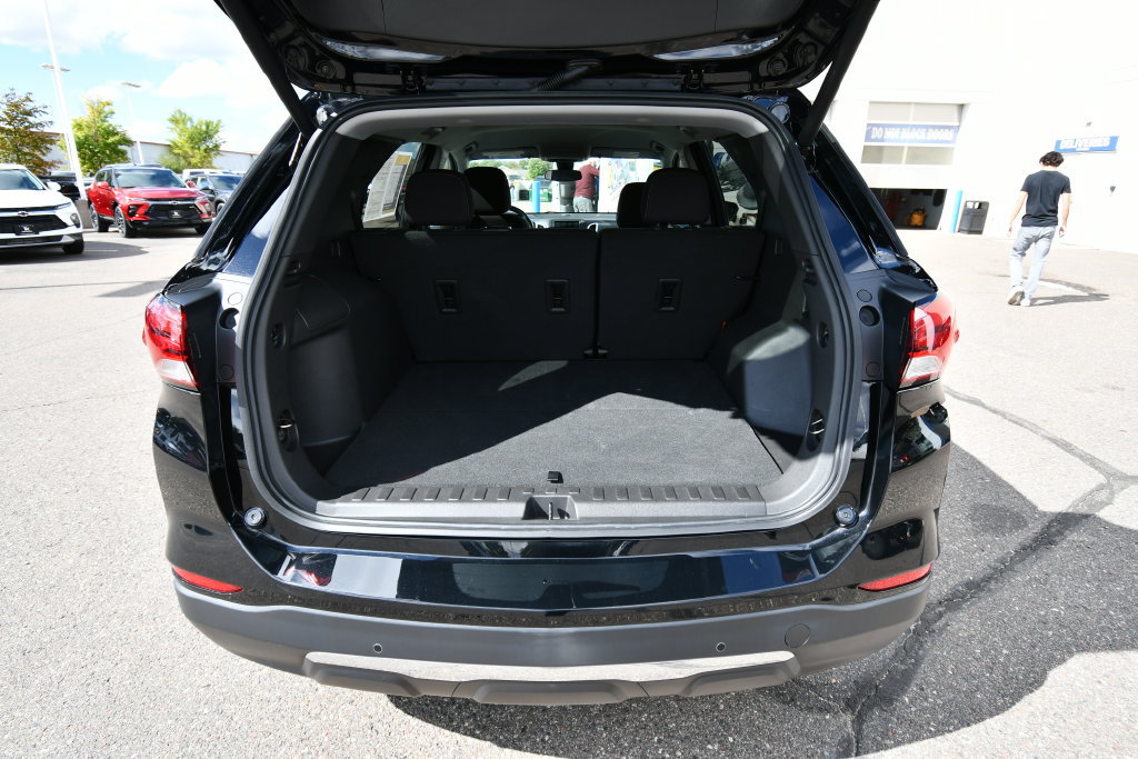 Used 2023 Chevrolet Equinox LT AWD/4WD image 7