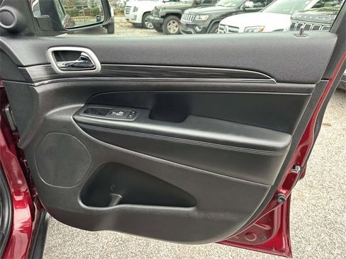 Certified 2019 Jeep Grand Cherokee Limited image 26