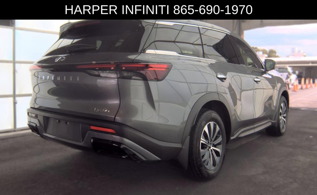 Used 2023 INFINITI QX60 Pure FWD image 3