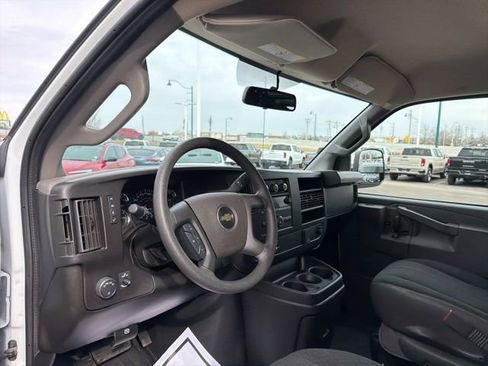 Used 2024 Chevrolet Express 2500 w/ Driver Convenience Package image 23
