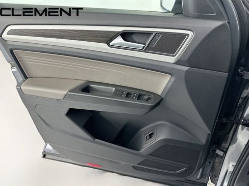 Used 2022 Volkswagen Atlas SE image 27