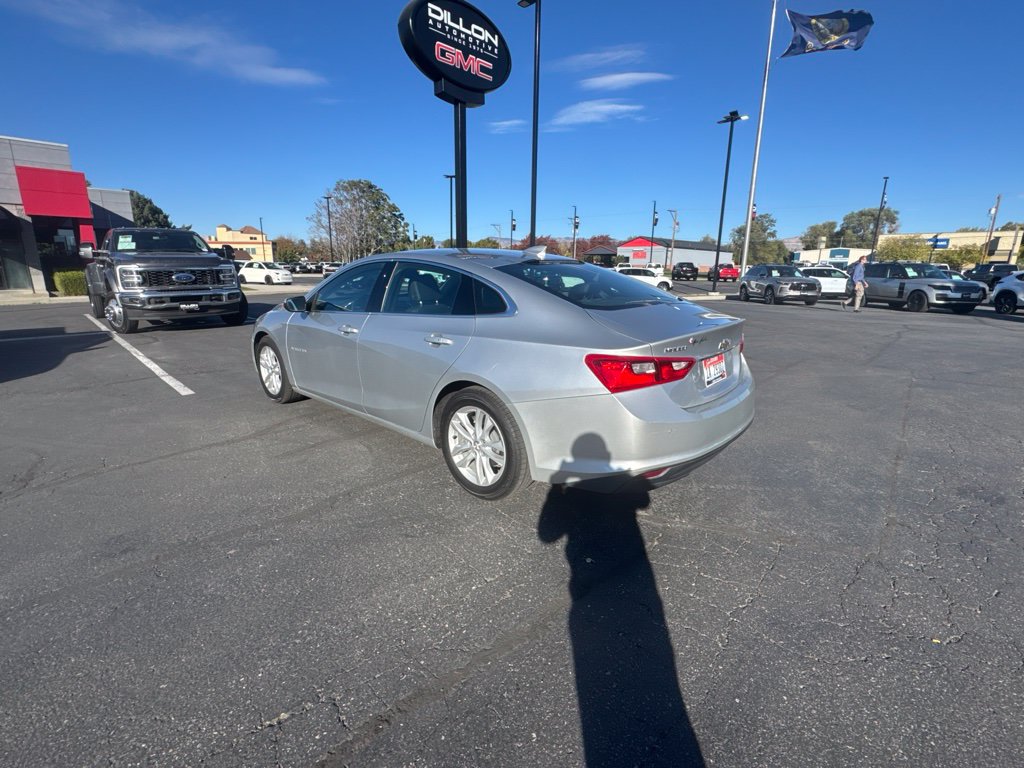 Used 2016 Chevrolet Malibu LT w/ Leather Package FWD image 7
