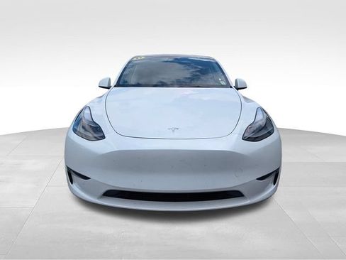 Used 2023 Tesla Model Y Performance AWD/4WD image 2