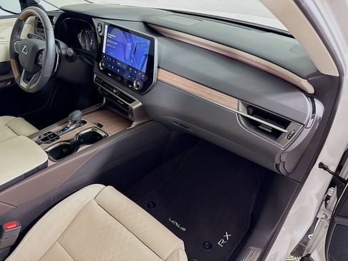 Certified 2024 Lexus RX 350 AWD w/ Convenience Package image 31