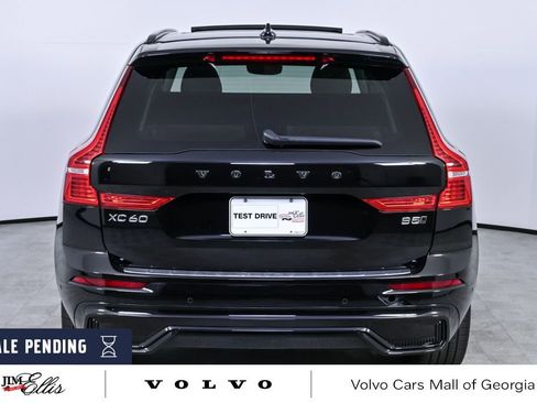 Certified 2023 Volvo XC60 B5 Plus w/ Climate Package image 31