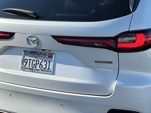 Certified 2025 MAZDA CX-70 Plug-In Hybrid w/ Premium Pkg AWD/4WD image 6