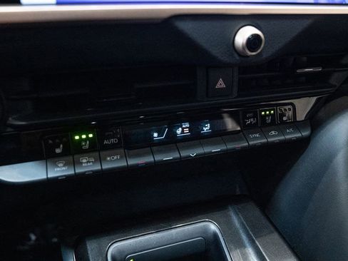 Certified 2024 Toyota Crown Limited image 27