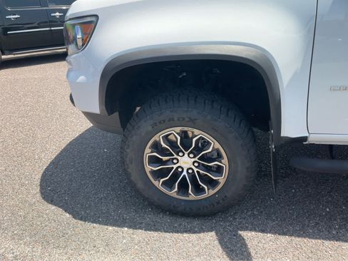 Used 2022 Chevrolet Colorado ZR2 AWD/4WD image 9