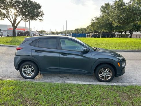 Used 2021 Hyundai Kona SE FWD image 7