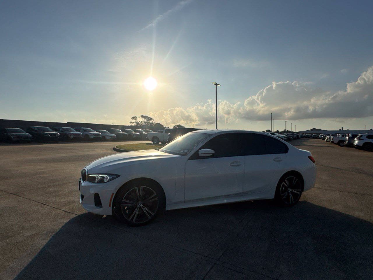 Used 2023 BMW 330i Sedan w/ Premium Package RWD image 12