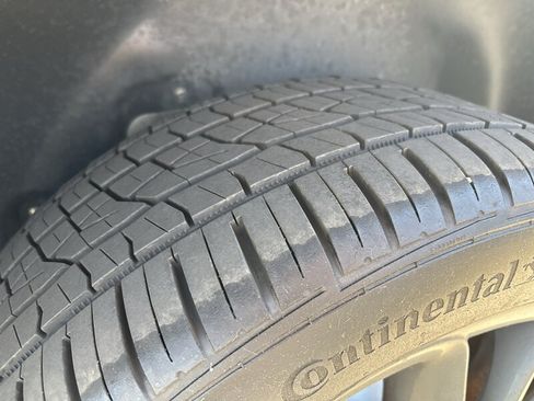 Used 2006 Porsche Cayenne Turbo S AWD/4WD image 19