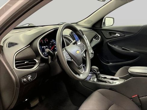 Used 2023 Chevrolet Malibu LT FWD image 12