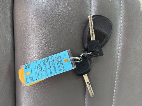 Used 2024 Chevrolet Express 3500 w/ Power Convenience Package image 26