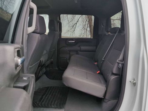 Used 2025 Chevrolet Silverado 2500 Custom w/ Custom Value Package image 23