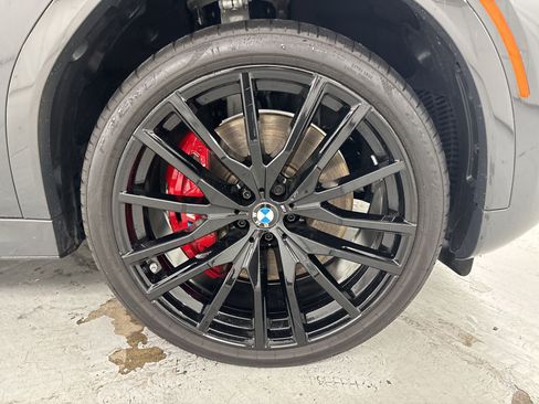 Used 2025 BMW X6 M60i w/ Executive Package image 12