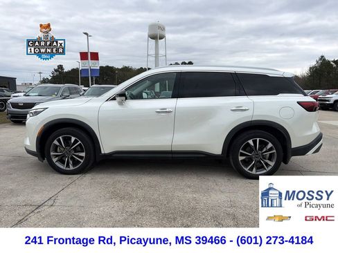 Used 2022 INFINITI QX60 Luxe w/ Vision Package image 2