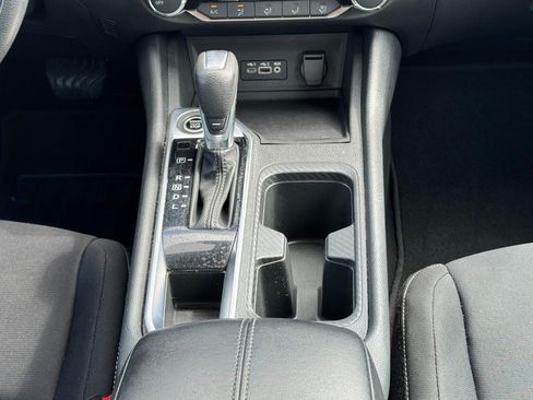 Used 2024 Nissan Sentra SV FWD image 15