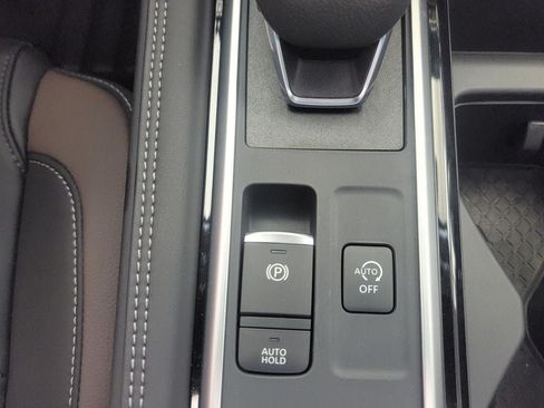 New 2026 Nissan Pathfinder Platinum AWD/4WD image 26