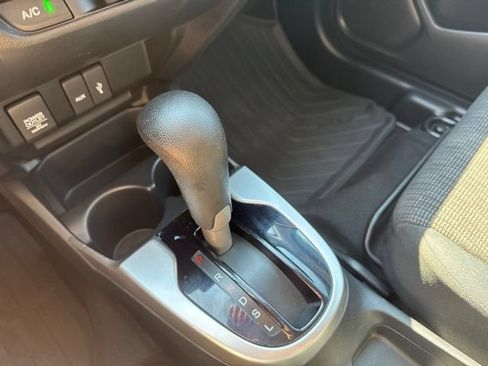 Used 2015 Honda Fit LX image 19