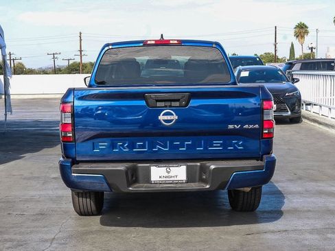Used 2022 Nissan Frontier SV AWD/4WD image 8