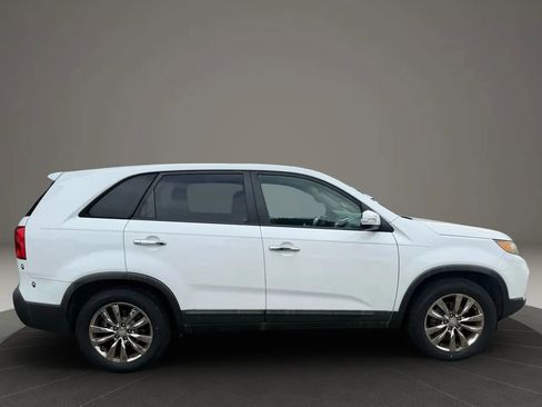 Used 2011 Kia Sorento EX w/ Premium Pkg image 8
