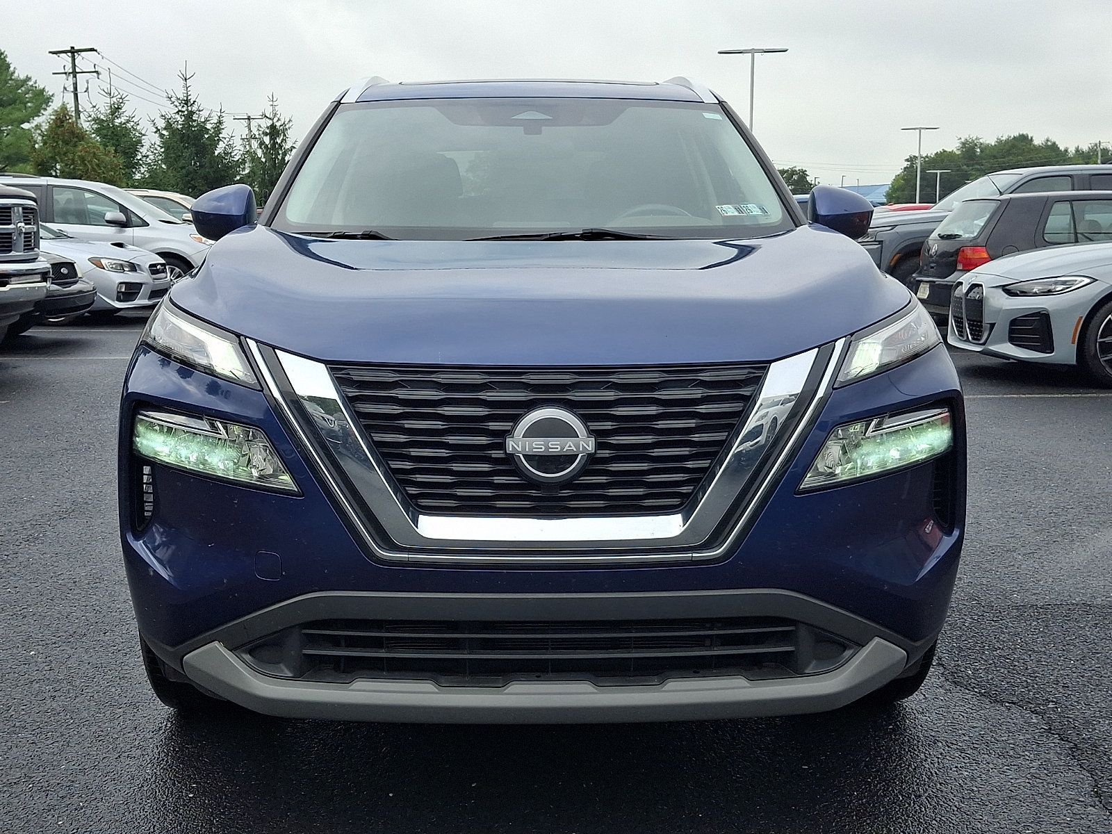 Certified 2023 Nissan Rogue SV w/ SV Premium B Package AWD/4WD image 2