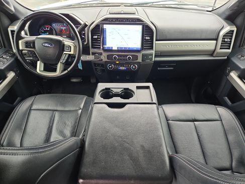 Certified 2022 Ford F350 Lariat w/ Lariat Value Package AWD/4WD image 17