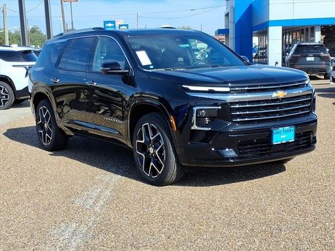New 2026 Chevrolet Traverse High Country image 6