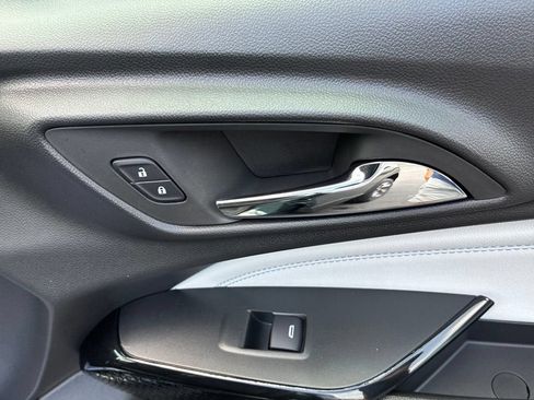 New 2026 Chevrolet Trax LT w/ LT Convenience Package FWD image 30