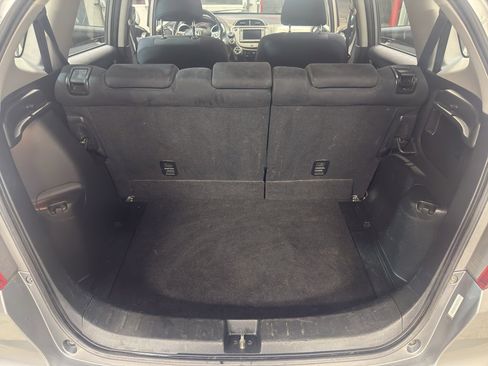 Used 2010 Honda Fit Sport image 28