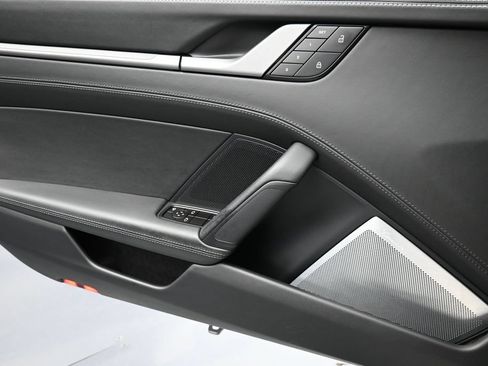 Certified 2024 Porsche 911 Carrera S RWD image 21