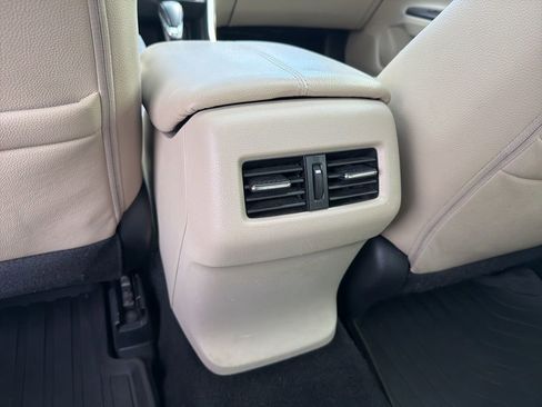 Used 2015 Honda Accord Touring image 35