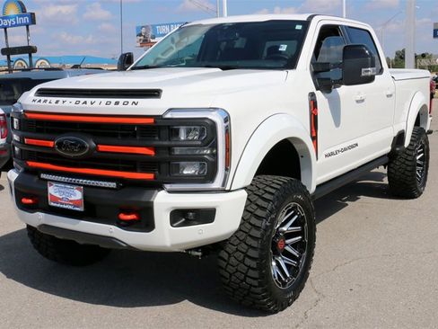 New 2026 Ford F250 Lariat w/ Black Appearance Package image 2