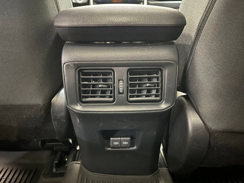 Used 2022 Toyota RAV4 SE w/ Weather & Moonroof Package AWD/4WD image 16