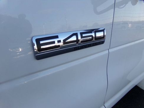Used 2019 Ford E-450 and Econoline 450 Super Duty w/ Shuttle Bus Prep Package RWD image 49